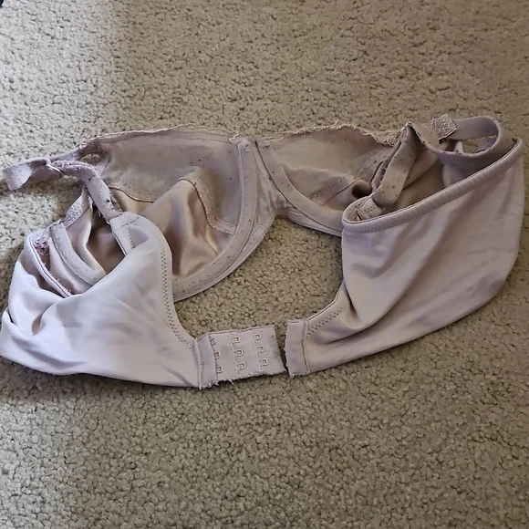 Bali 8 Assorted Lace & Solid Bras 36C Bundle - Picture 6 of 14